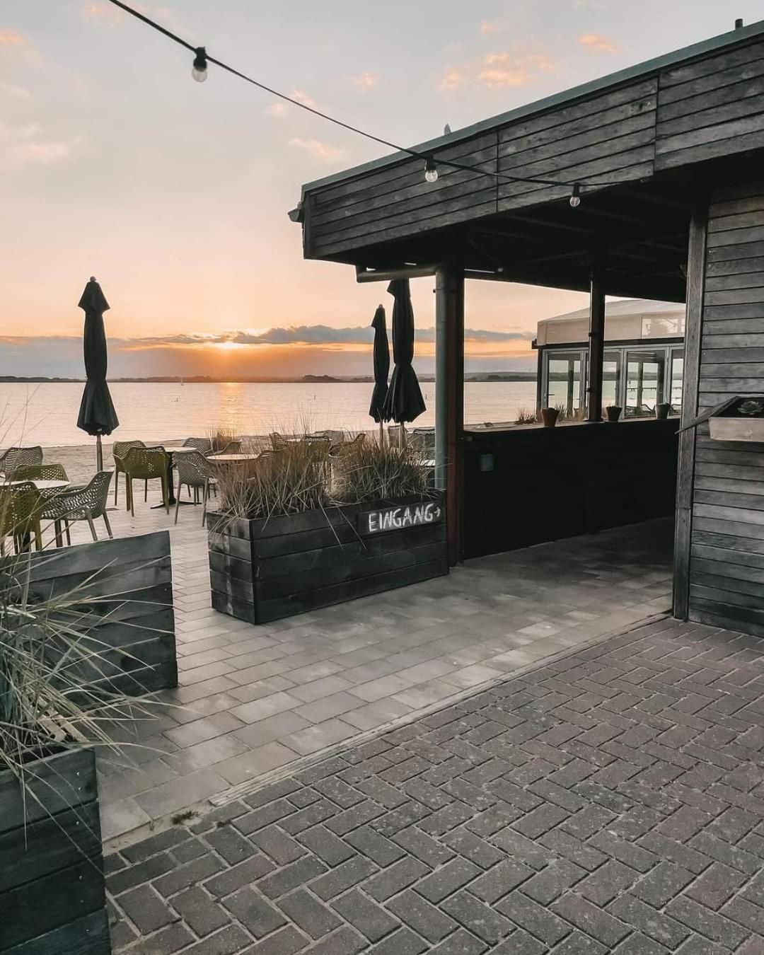 Seeliebe, 300 Meter Zum Wasser, Mit Terrasse Und Garten Lembruch Esterno foto